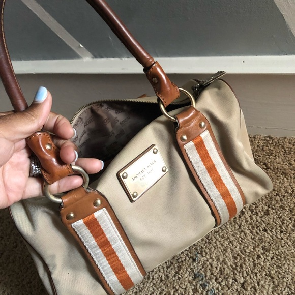 Handbag - Picture 5 of 5